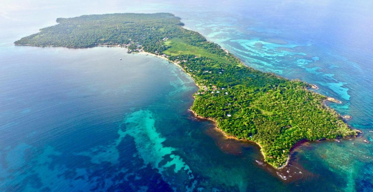 The Lighthouse Retreat, Little Corn Island, Nicaragua 호텔 외부 사진